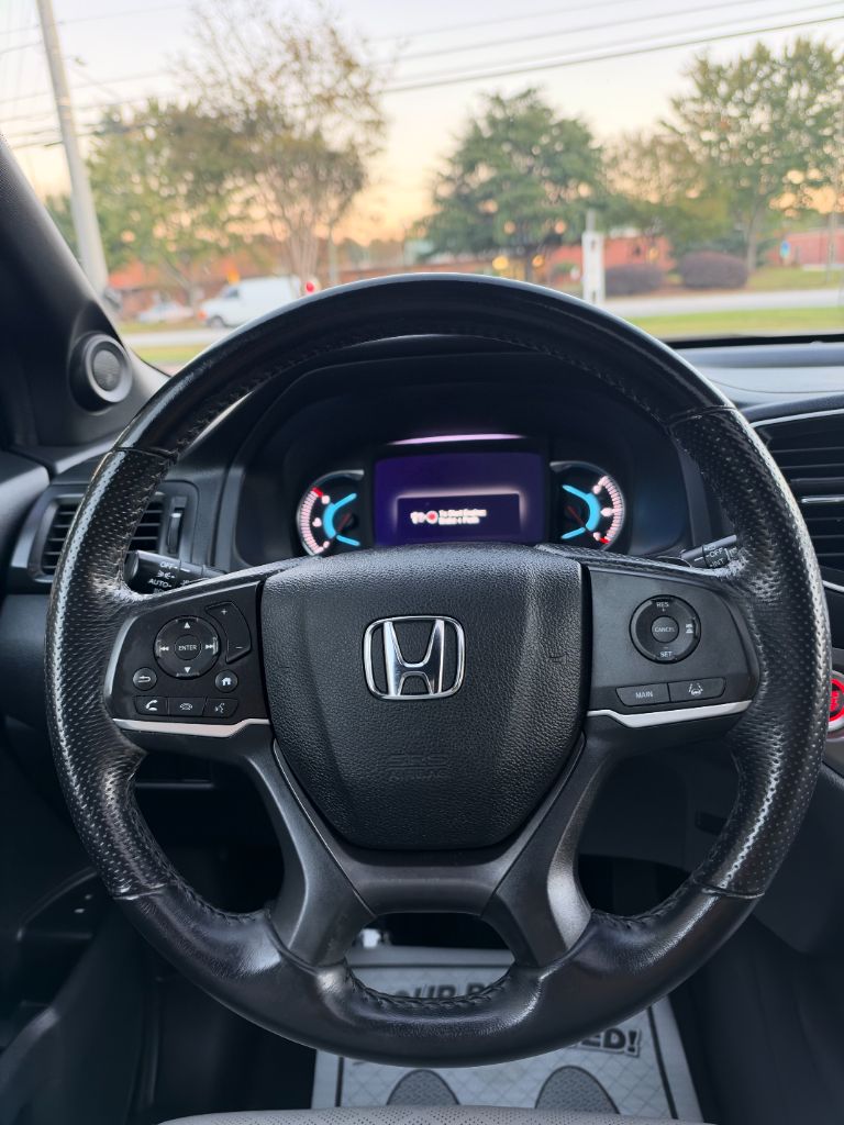 Honda Passport photo 17