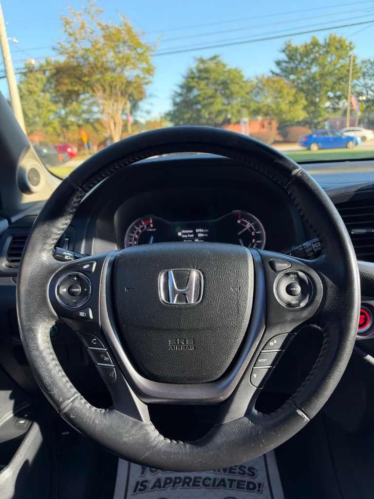 Honda Pilot photo 17