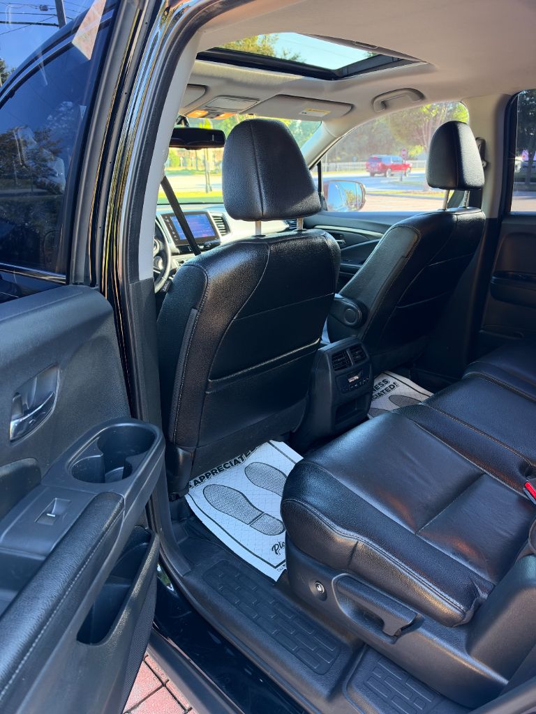 Honda Pilot photo 14