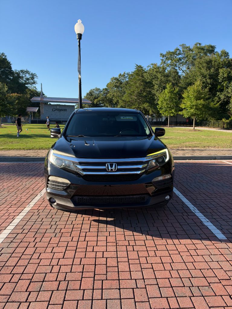 Honda Pilot photo 2
