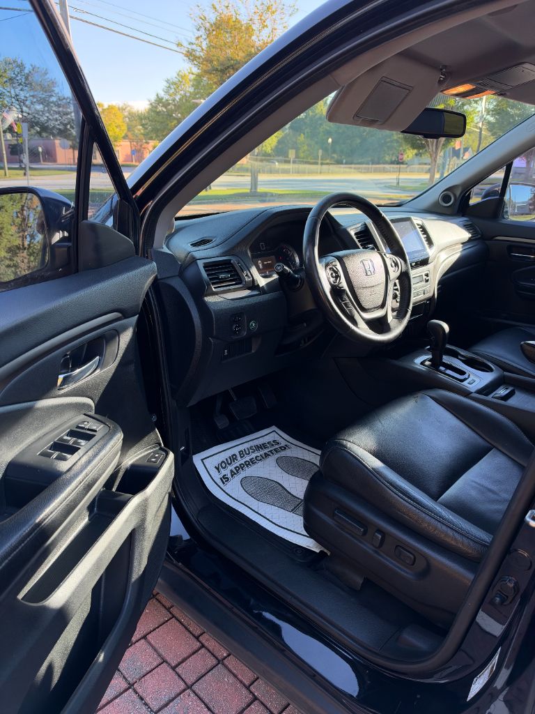 Honda Pilot photo 8