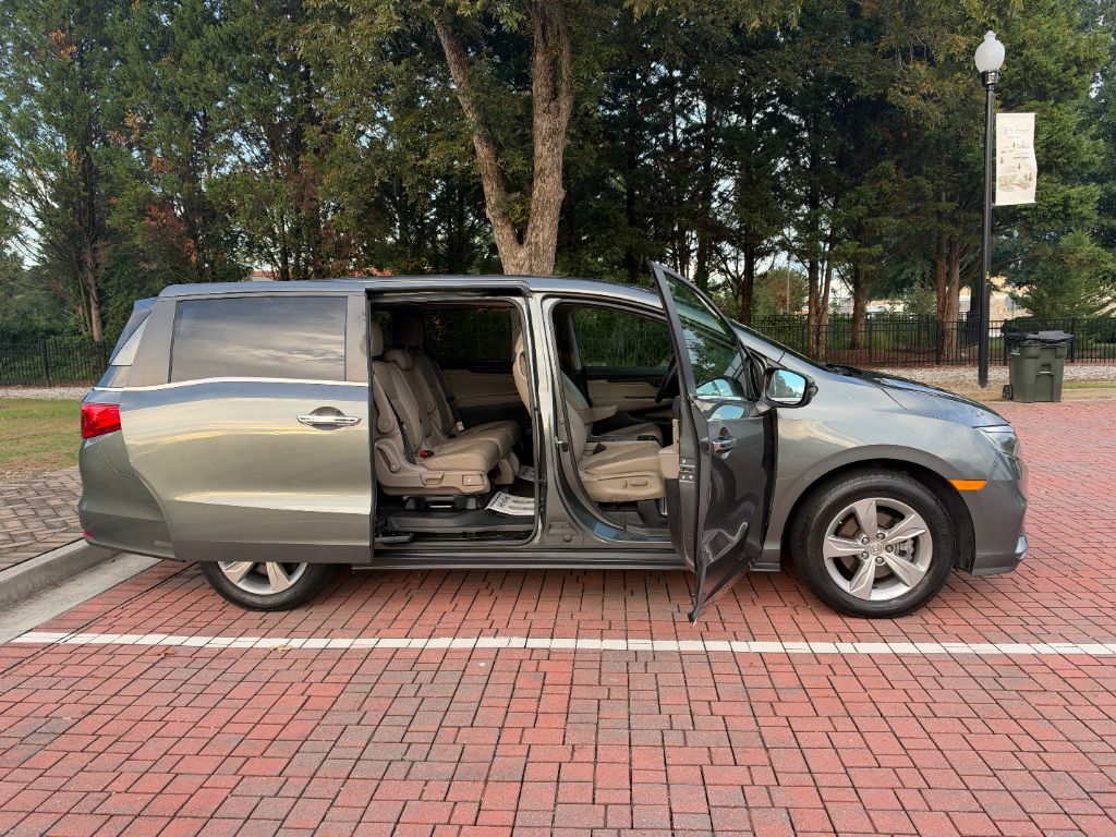 Honda Odyssey photo 7