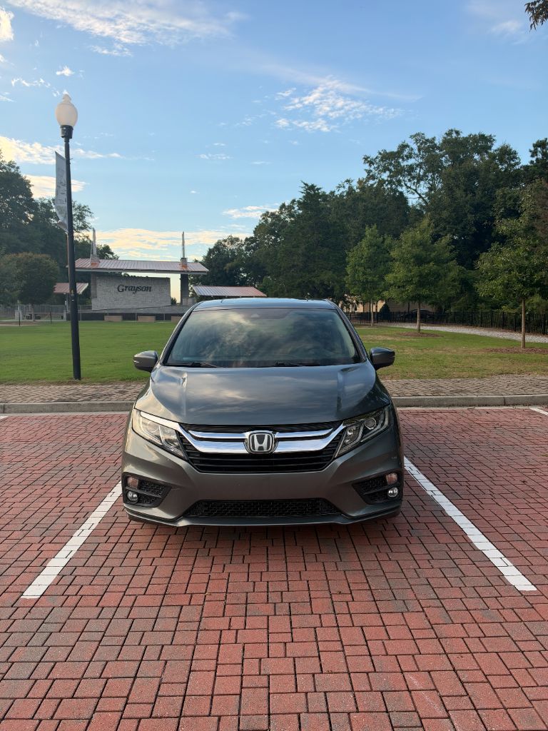Honda Odyssey photo 2