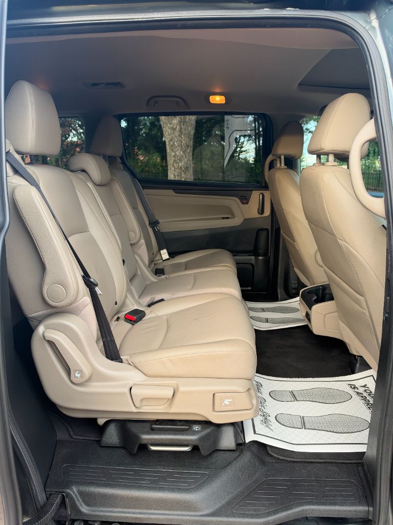 Honda Odyssey photo 12