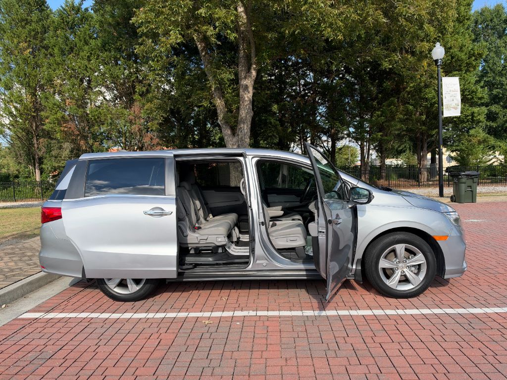 Honda Odyssey photo 7