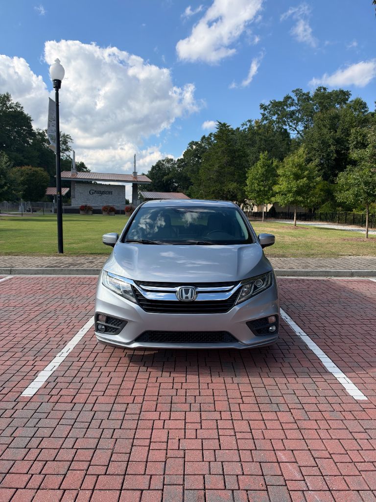 Honda Odyssey photo 2