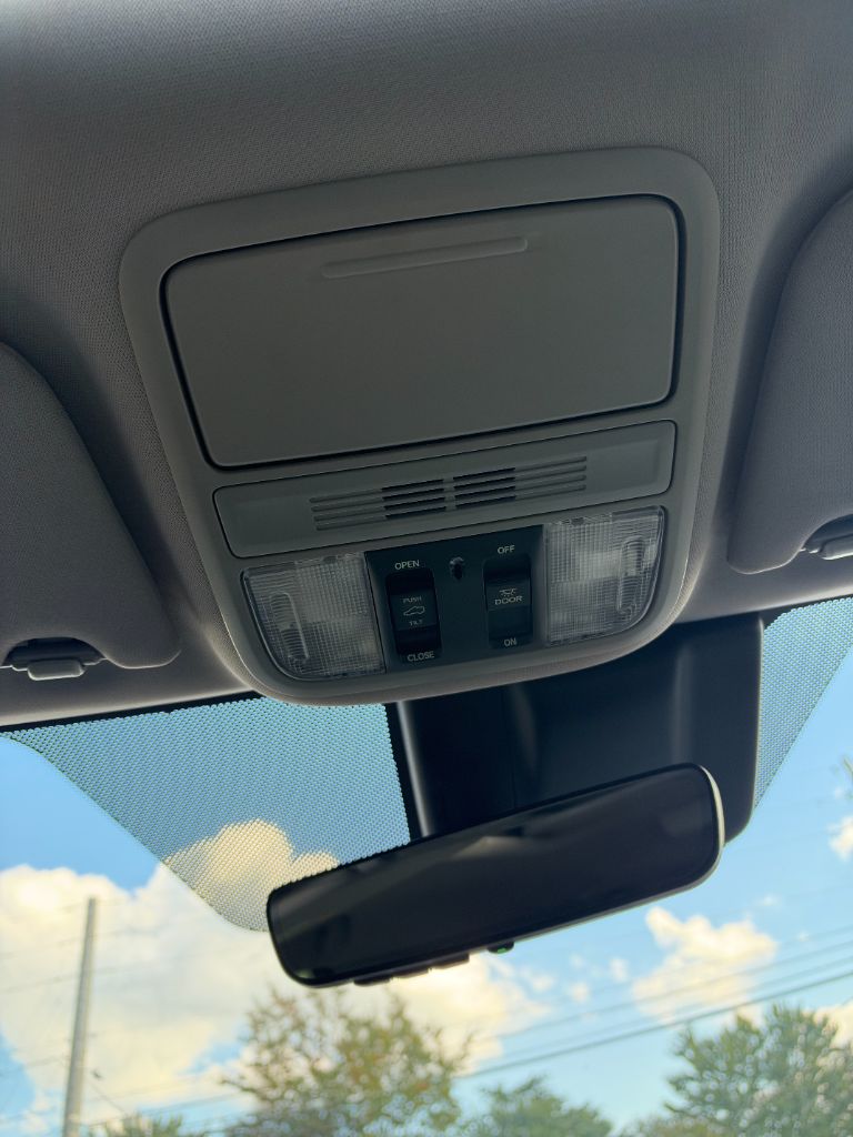 Honda Odyssey photo 17