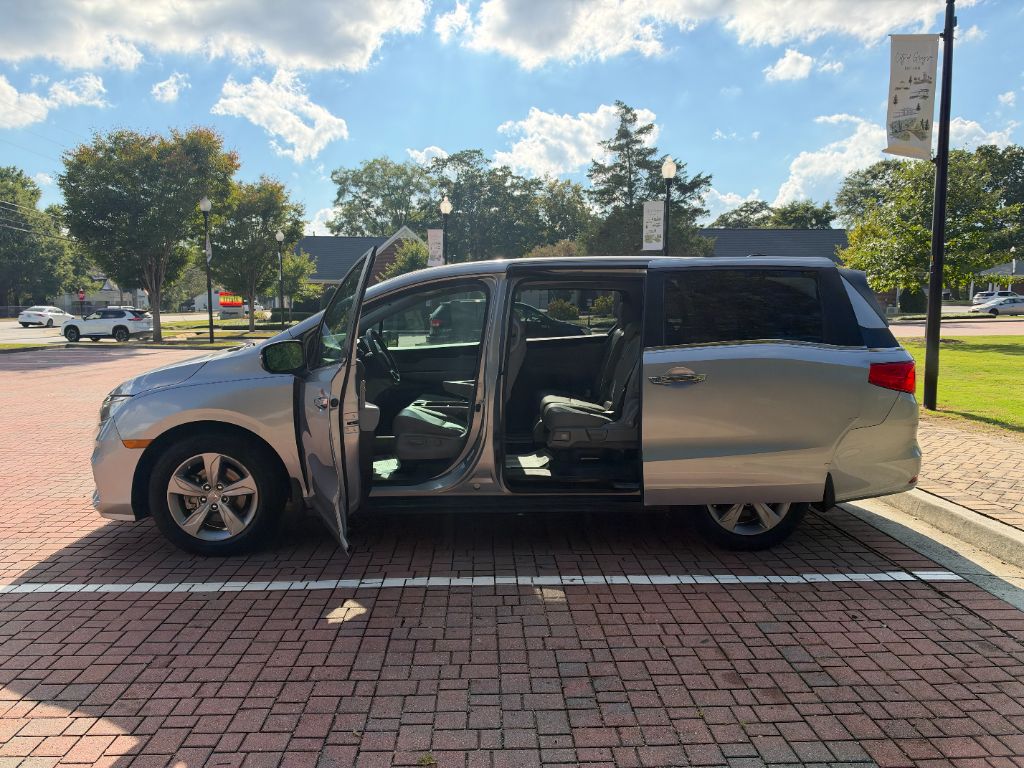 Honda Odyssey photo 6