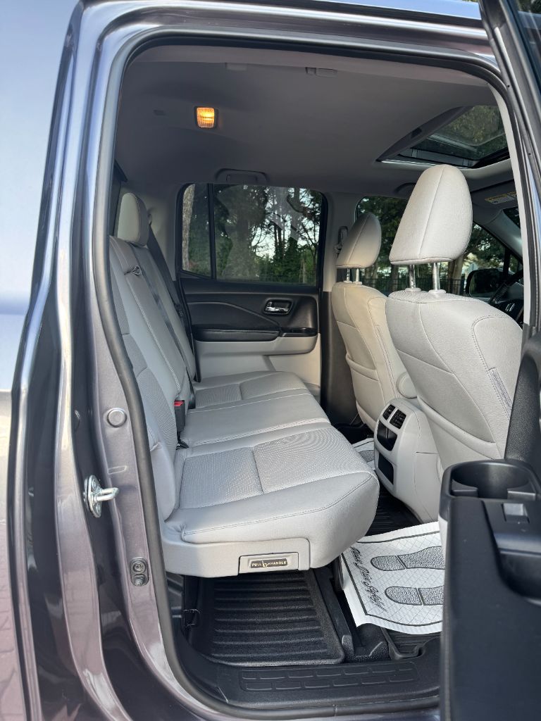 Honda Ridgeline photo 13