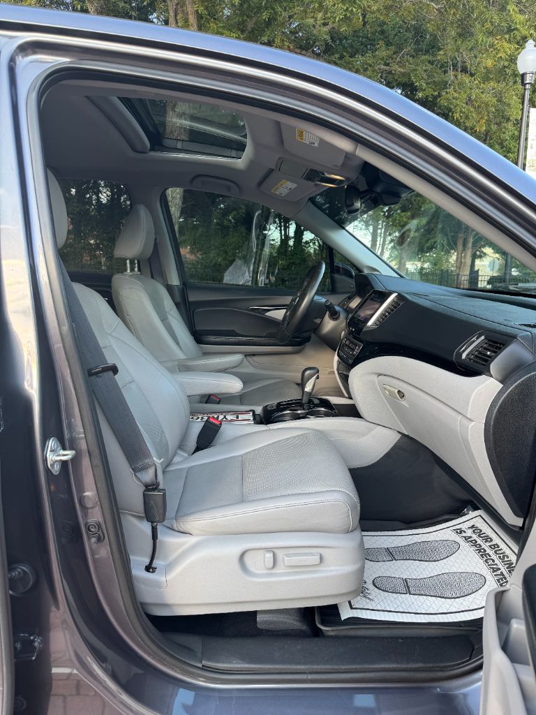 Honda Ridgeline photo 11