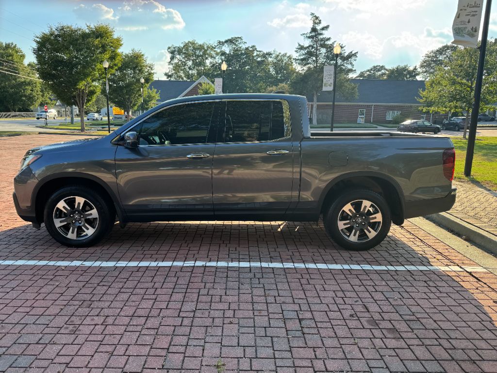 Honda Ridgeline photo 4
