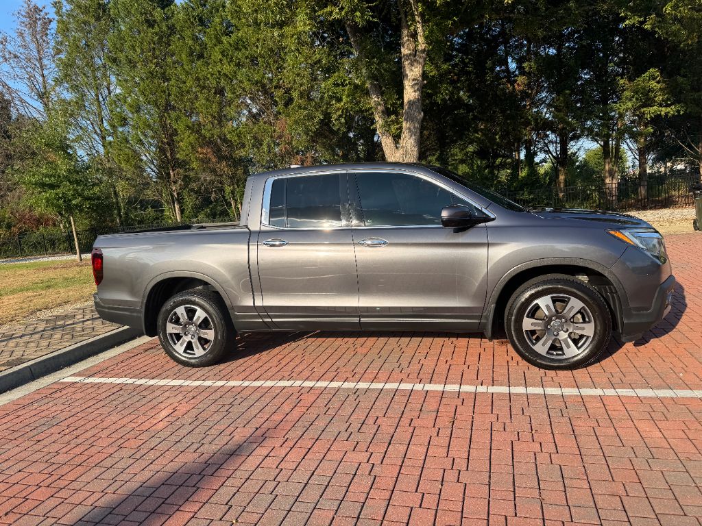 Honda Ridgeline photo 5
