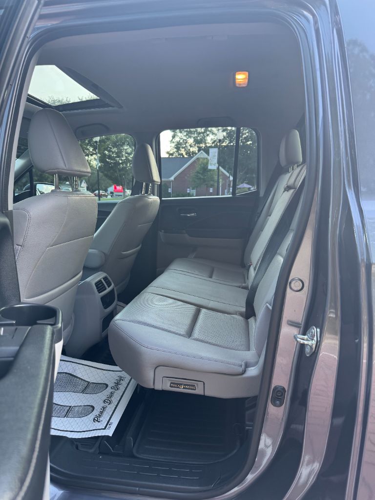 Honda Ridgeline photo 15