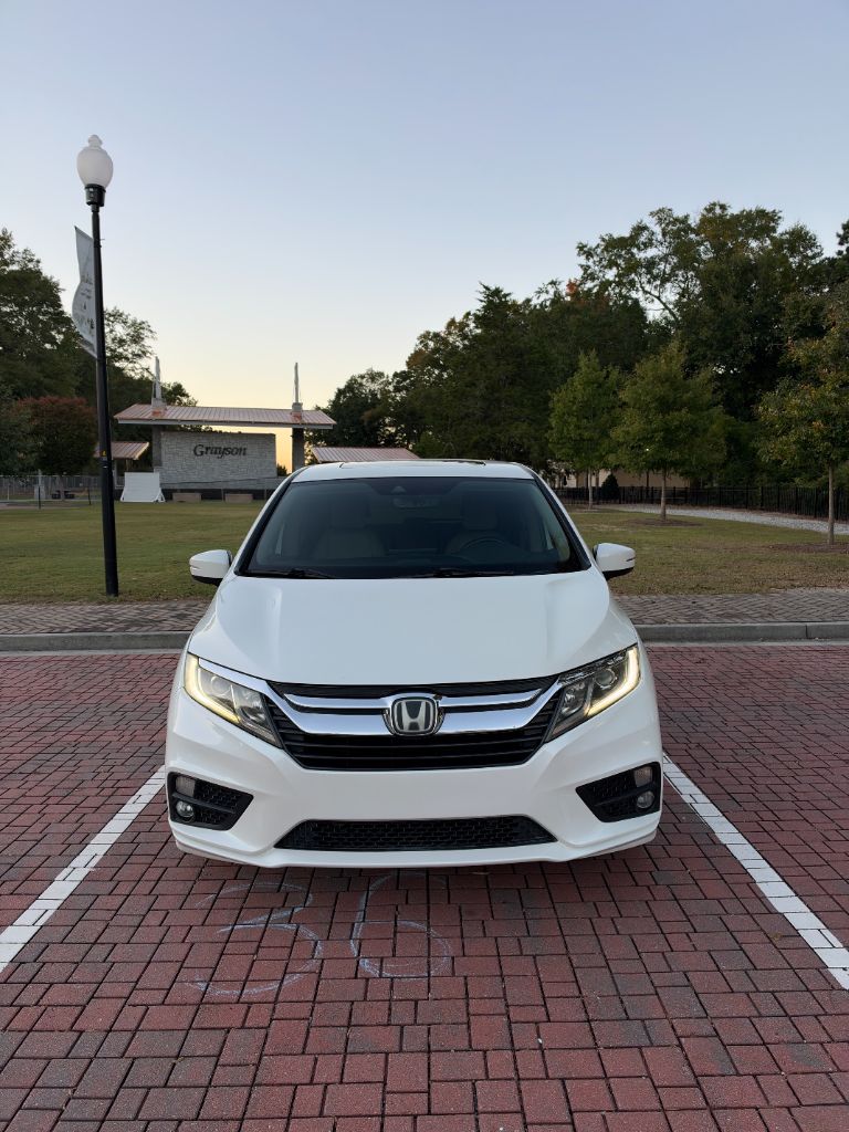 Honda Odyssey photo 2