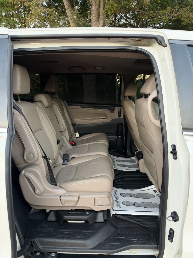Honda Odyssey photo 12