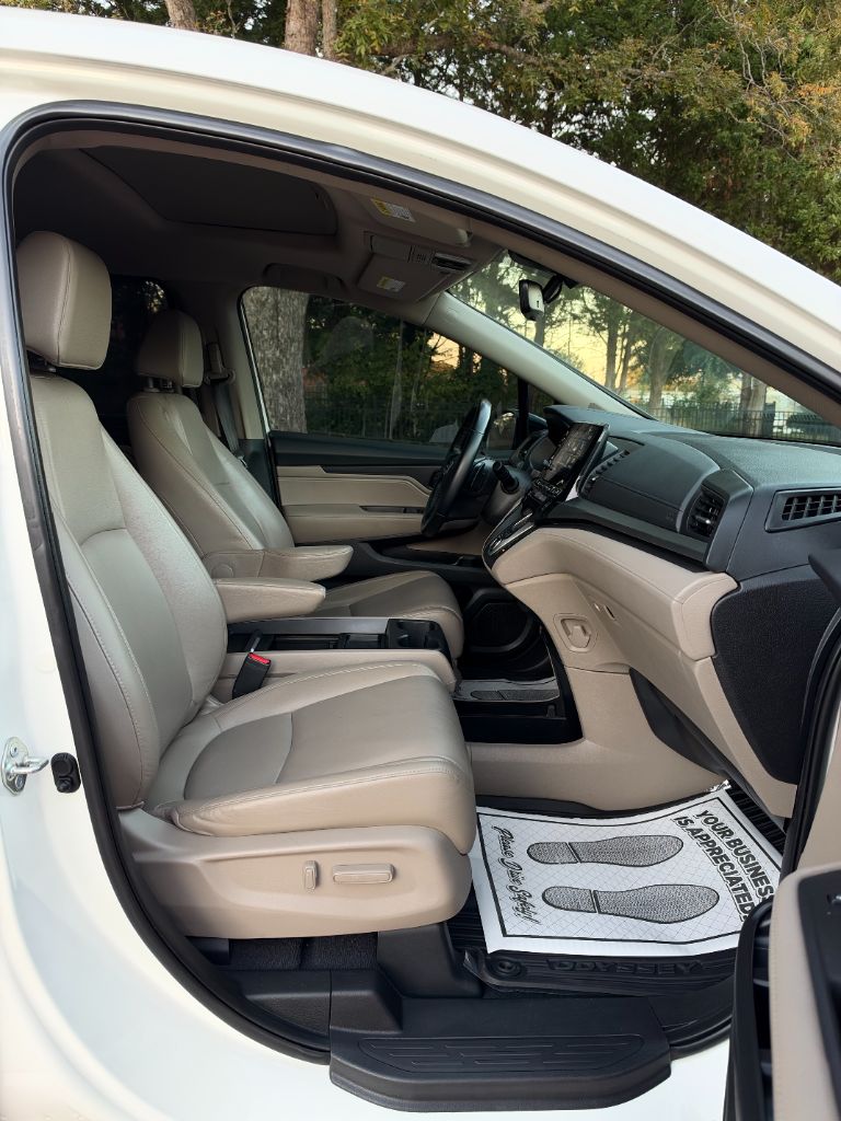 Honda Odyssey photo 11