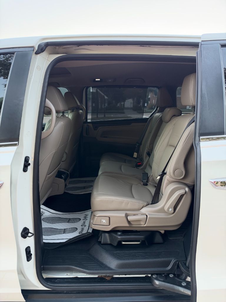 Honda Odyssey photo 13