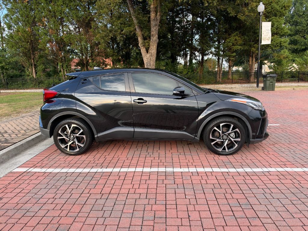 Toyota C-HR photo 5