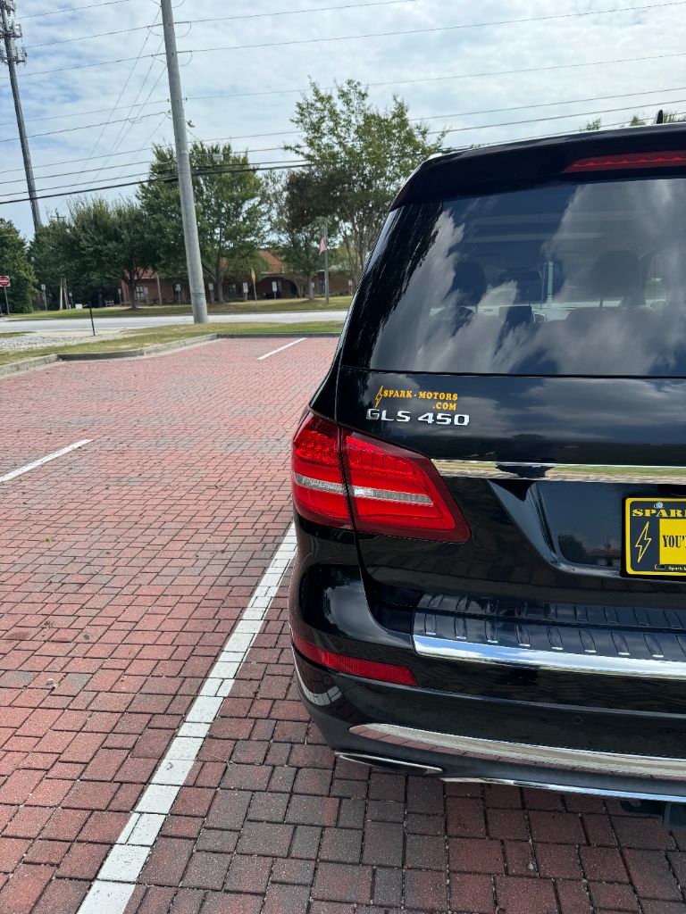 Mercedes-Benz GLS photo 22