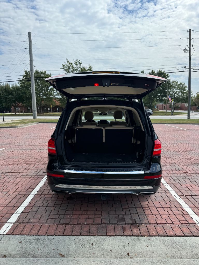 Mercedes-Benz GLS photo 24