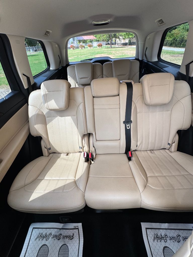 Mercedes-Benz GLS photo 20