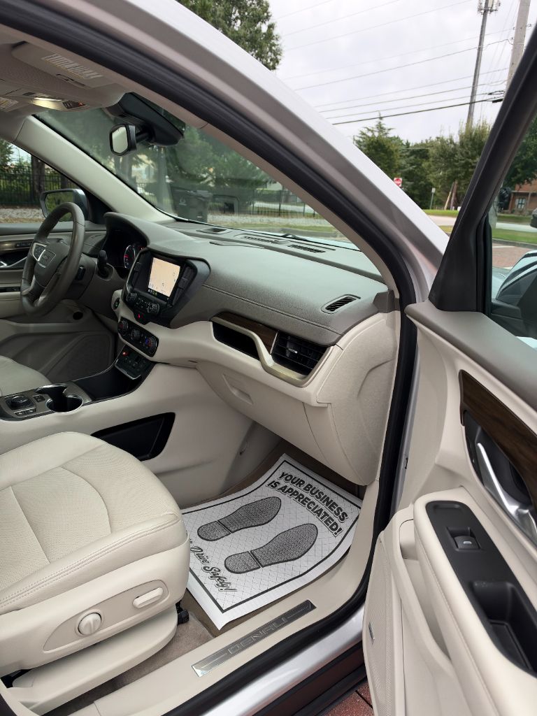 GMC Terrain photo 10