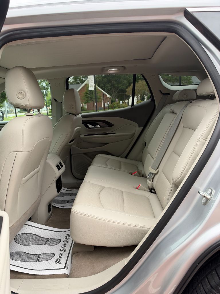 GMC Terrain photo 15