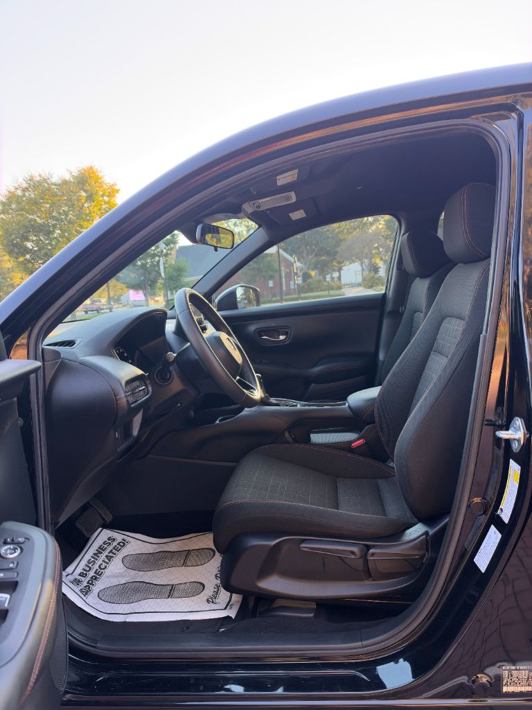 Honda HR-V photo 9