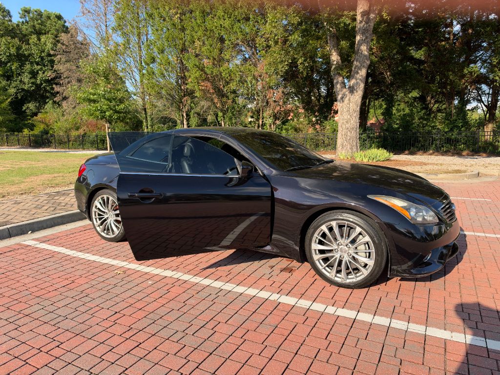 Infiniti G37 photo 7