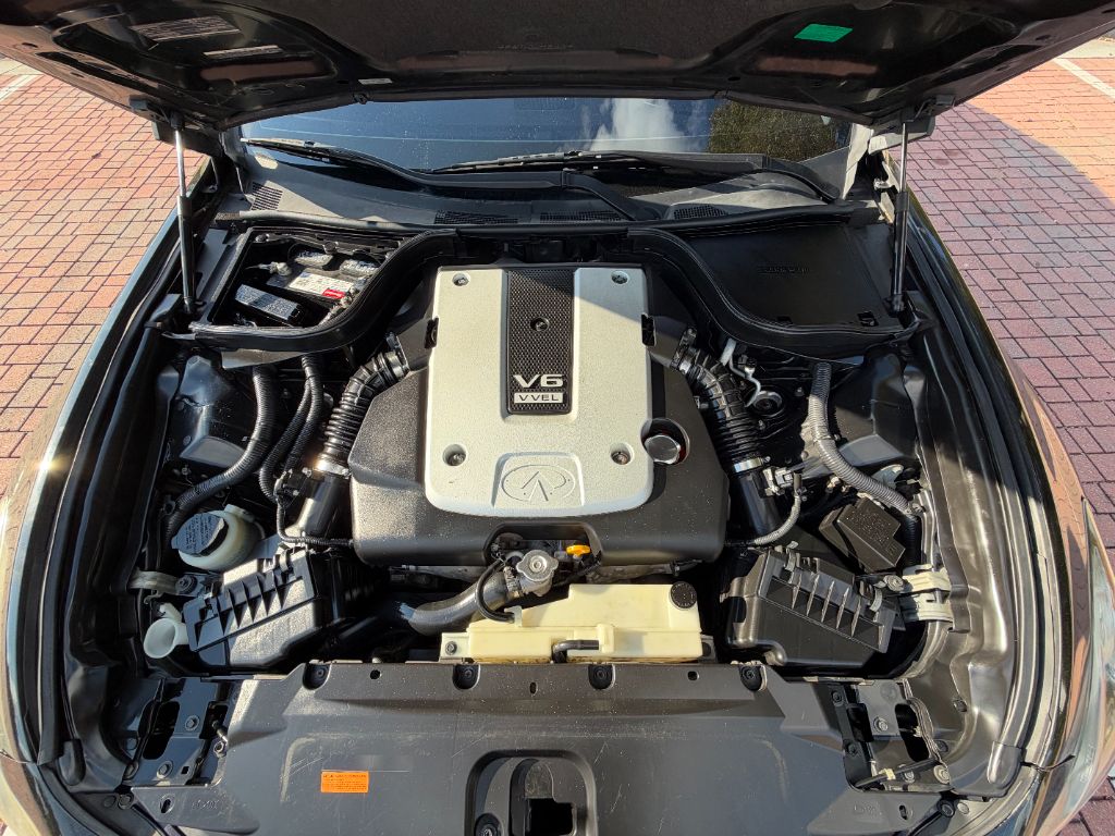 Infiniti G37 photo 27