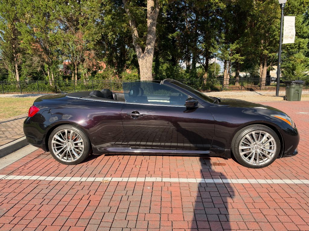Infiniti G37 photo 24