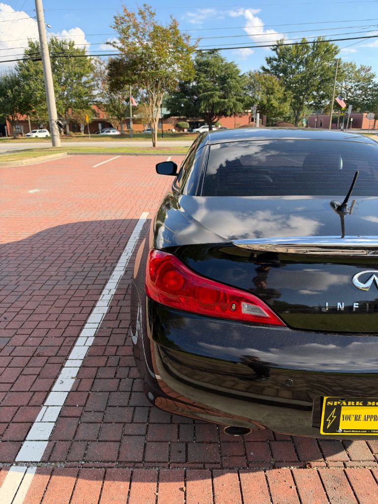 Infiniti G37 photo 17