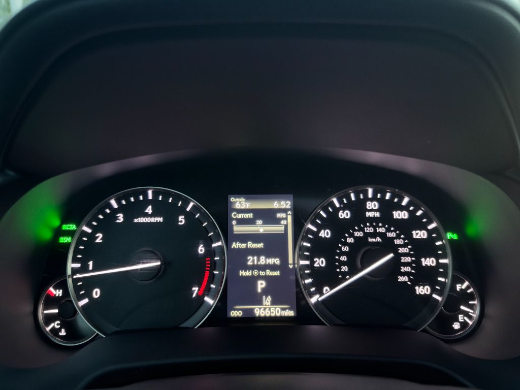 Lexus RX photo 18