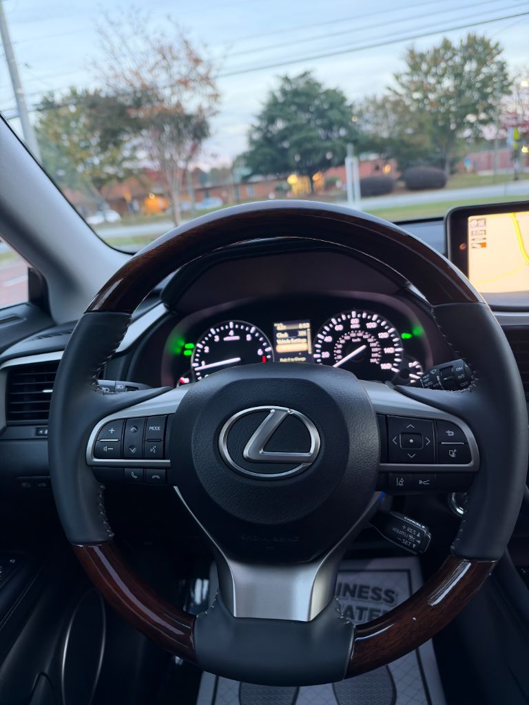 Lexus RX photo 17