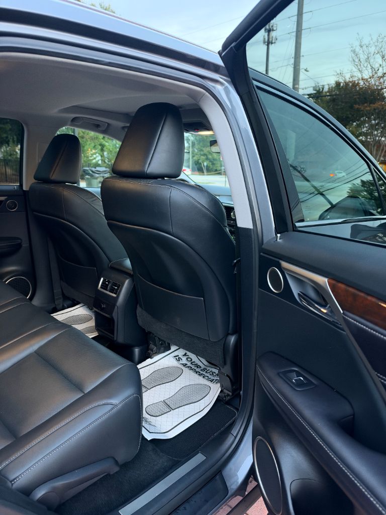 Lexus RX photo 12