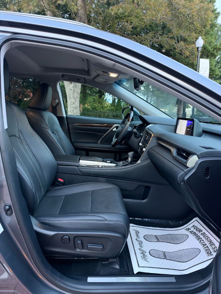 Lexus RX photo 11