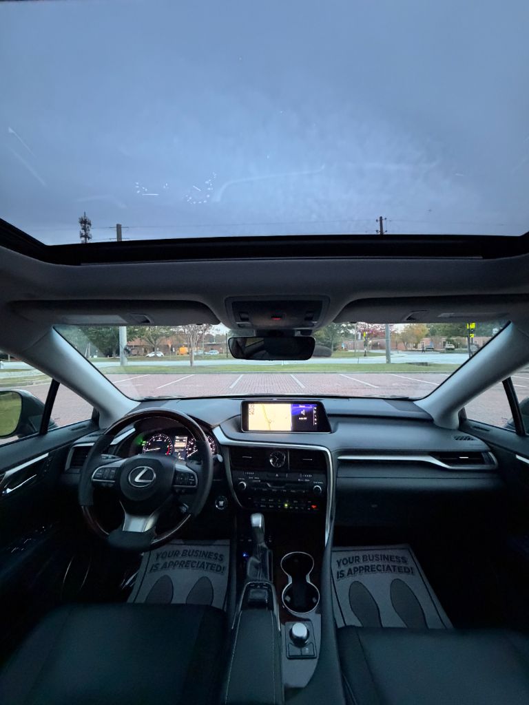 Lexus RX photo 16