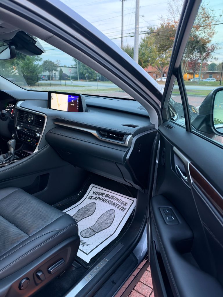 Lexus RX photo 10