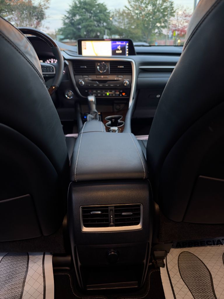 Lexus RX photo 20