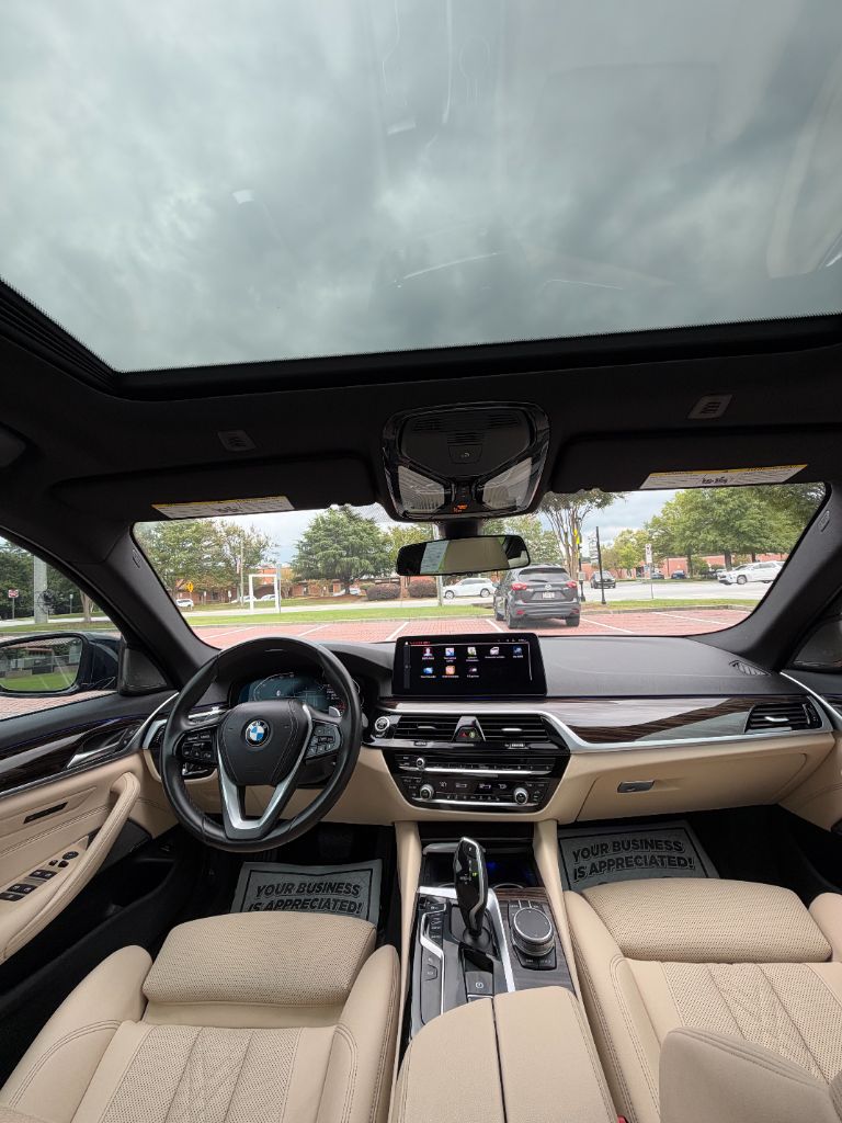 BMW 5 Series photo 15